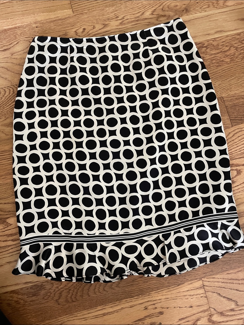 Skirtin Around Black and White Circle-Print Pencil Skirt with Ruffle Hem